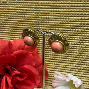 indie y2k 2000 00s retro deadstock gold tone pink stone eye shaped sted earrings